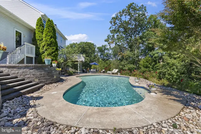 $759,995 | 160 Joan Drive, Collegeville, PA 19426