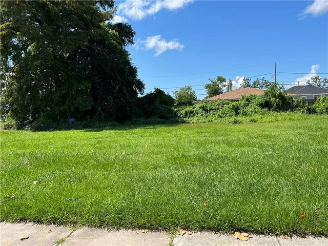 $24,900 | 2816 Guerra Drive, Violet, LA 70092