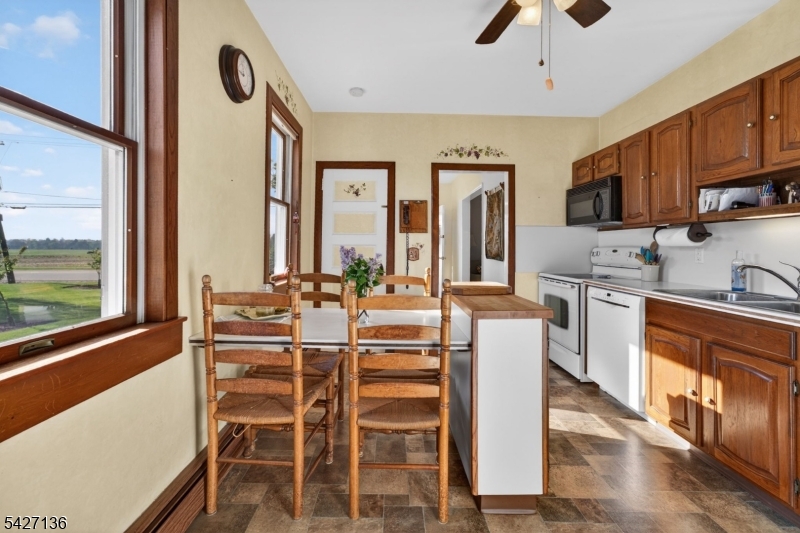 272 Skillman Road Skillman, NJ 08558 - Photo 13 of 49