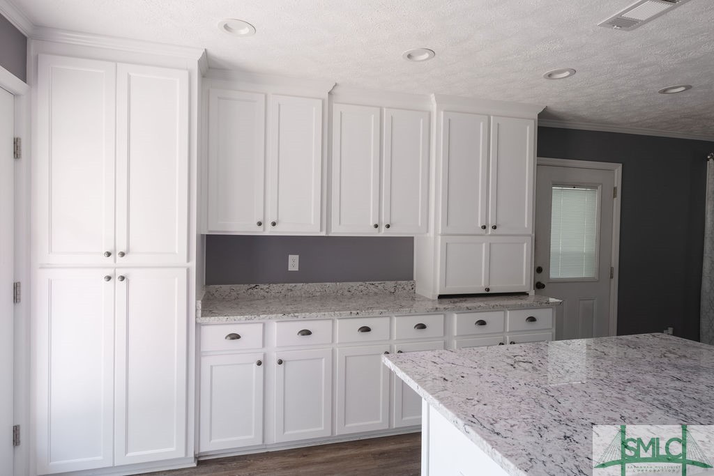244 Raymond Road Pooler, GA 31322 - Photo 5 of 29 Update Kitchen