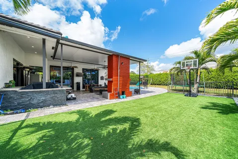 $899,000 | 4447 Northwest 82nd Avenue, Coral Springs, FL 33065