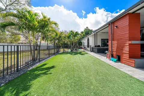 $899,000 | 4447 Northwest 82nd Avenue, Coral Springs, FL 33065