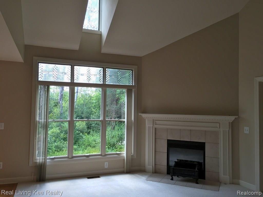 4715 Oakhurst Ridge Road, Unit 225 Clarkston, MI 48348 - Photo 5 of 8 IS56c3hv5rgv480000000000.jpg