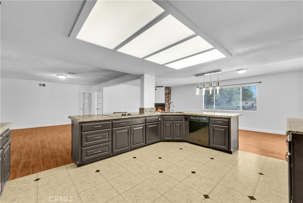 553 East Home Street Rialto, CA 92376 - Photo 22 of 26 Kitchen