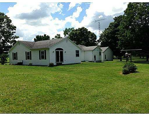 5825 Tipp Elizabeth Road Troy, OH 45373 - Photo 3 of 21 Gallery Image 3