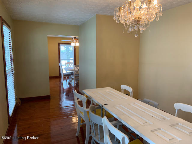 6388 Bloomfield Road Bardstown, KY 40004 - Photo 11 of 24 IMG_1380