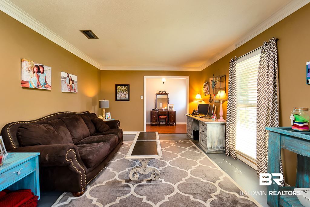 1700 Timberly Road East Mobile, AL 36609 - Photo 3 of 26