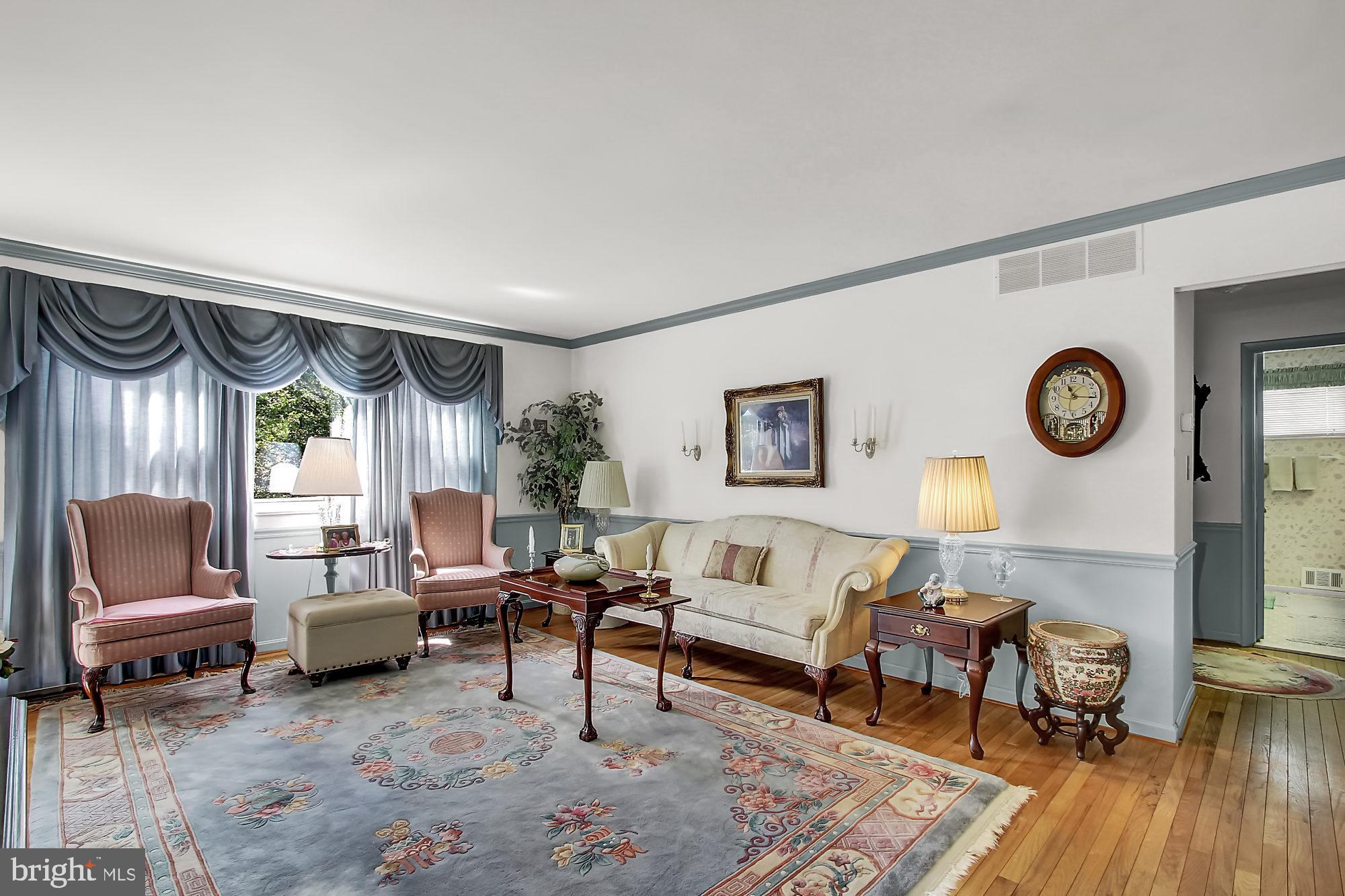 4237 4 Mills Road Baltimore, MD 21236 - Photo 2 of 24 WOOD FLOORS