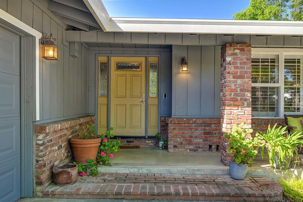4130 Prospect Drive Carmichael, CA 95608 - Photo 4 of 68