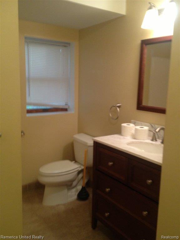 7901 North Canton Center Road Canton, MI 48187 - Photo 9 of 9 Bath.JPG