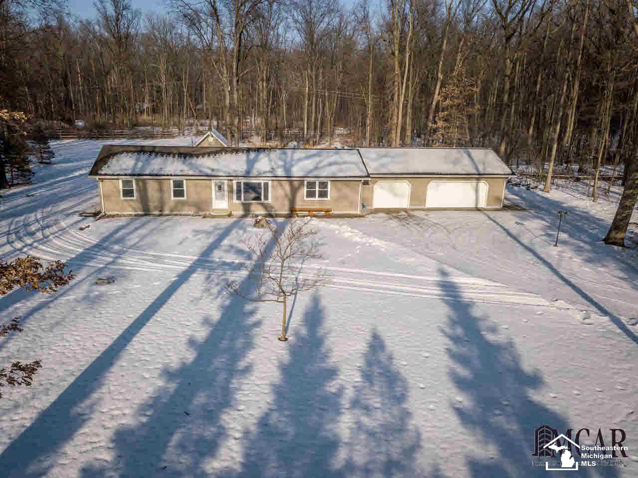 1663 Irish Road Dundee, MI 48131 - Photo 4 of 25 21402594-3.JPG
