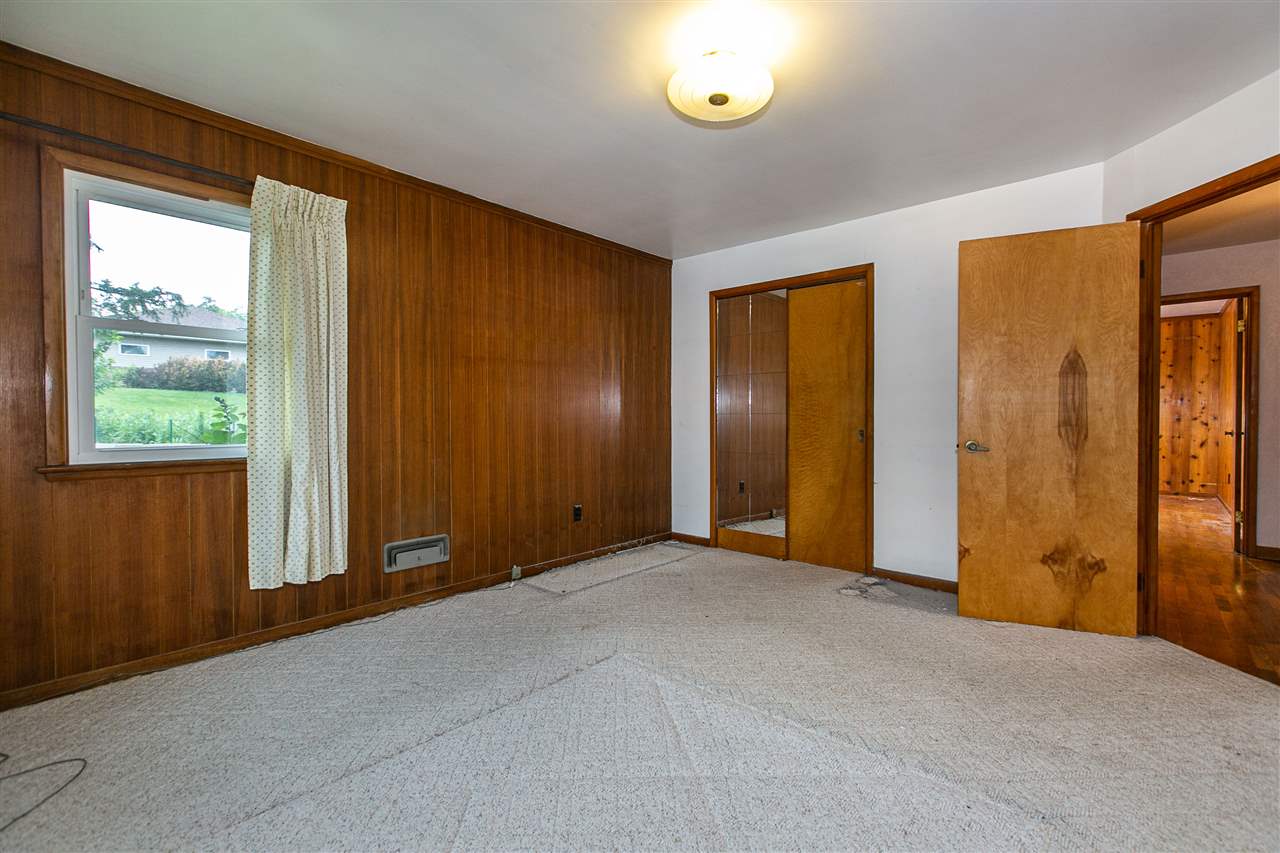 2472 Radford Road Dubuque, IA 52002 - Photo 13 of 25 Gallery Image 13