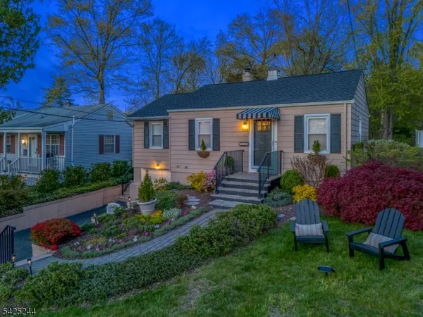 $625,000 | 244 Livingston Avenue, New Providence, NJ 07974