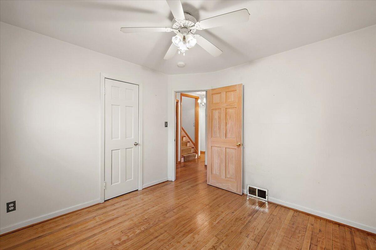 1218 Roslyn Road Grosse Pointe Woods, MI 48236 - Photo 40 of 57 40-1218 Roslyn Rd-40