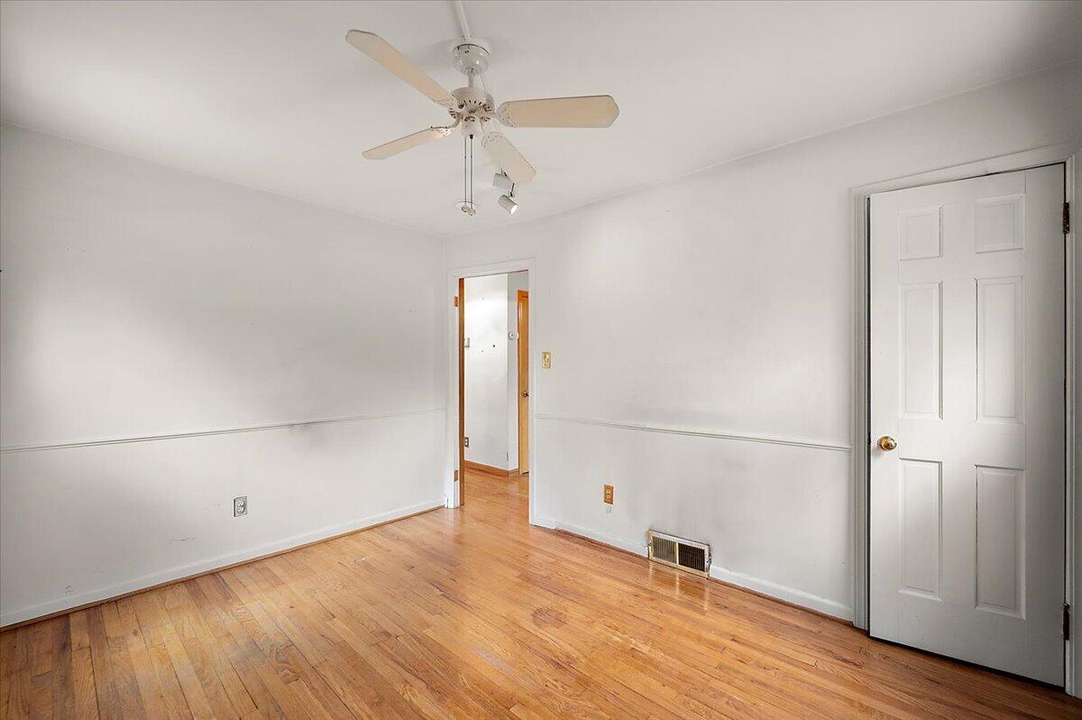 1218 Roslyn Road Grosse Pointe Woods, MI 48236 - Photo 42 of 57 42-1218 Roslyn Rd-42