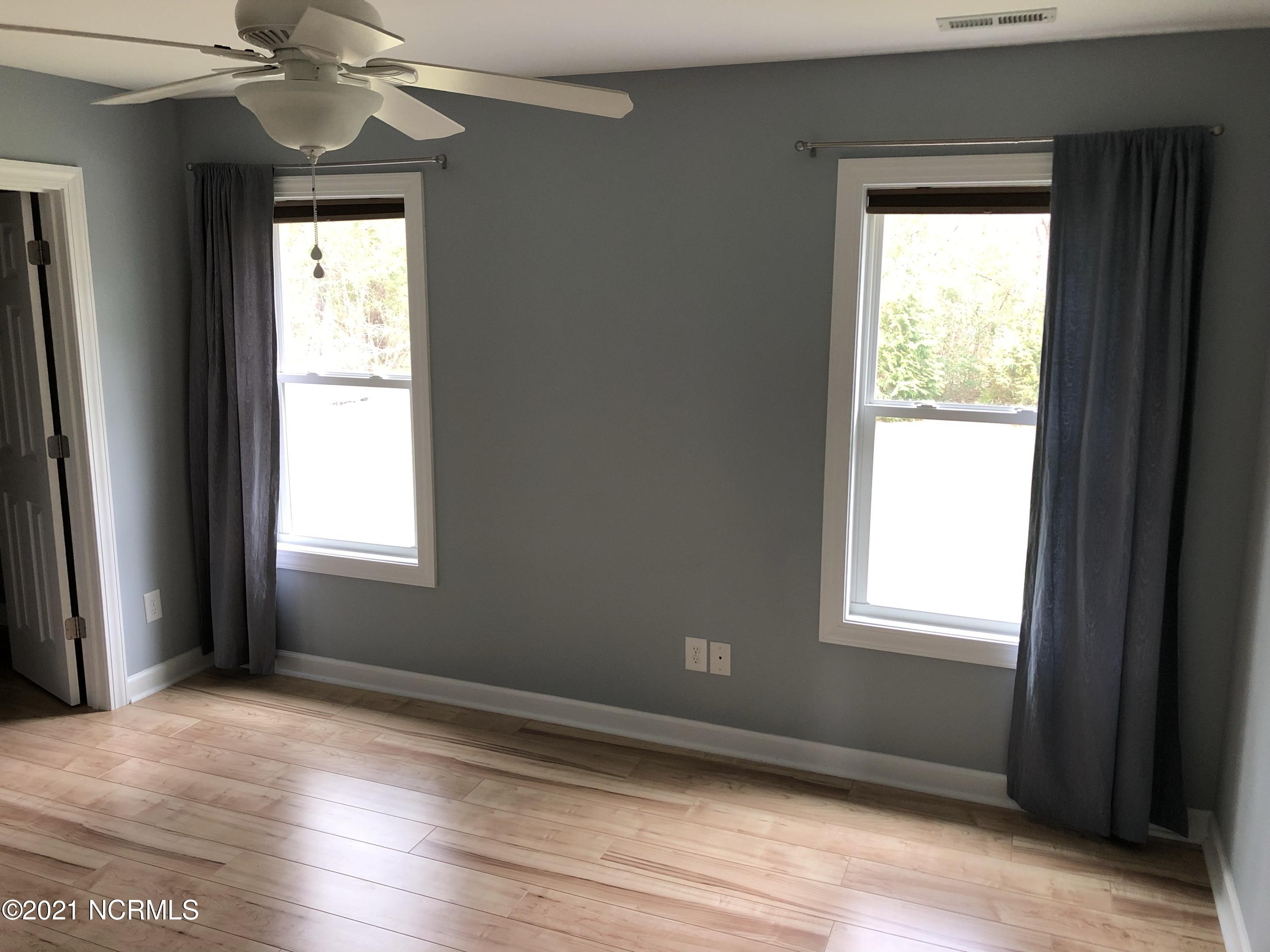 121 Holland Farm Road Cedar Point, NC 28584 - Photo 8 of 19 1 of 3 bedrooms