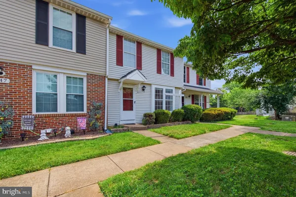 $425,000 | Oak Leaf Court, Warrenton, VA 20186