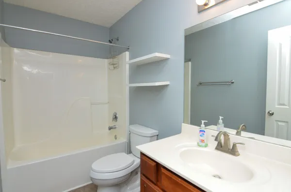 $2,200 | 1728 Odessa Avenue, Murfreesboro, TN 37128