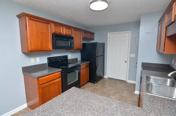 $2,200 | 1728 Odessa Avenue, Murfreesboro, TN 37128