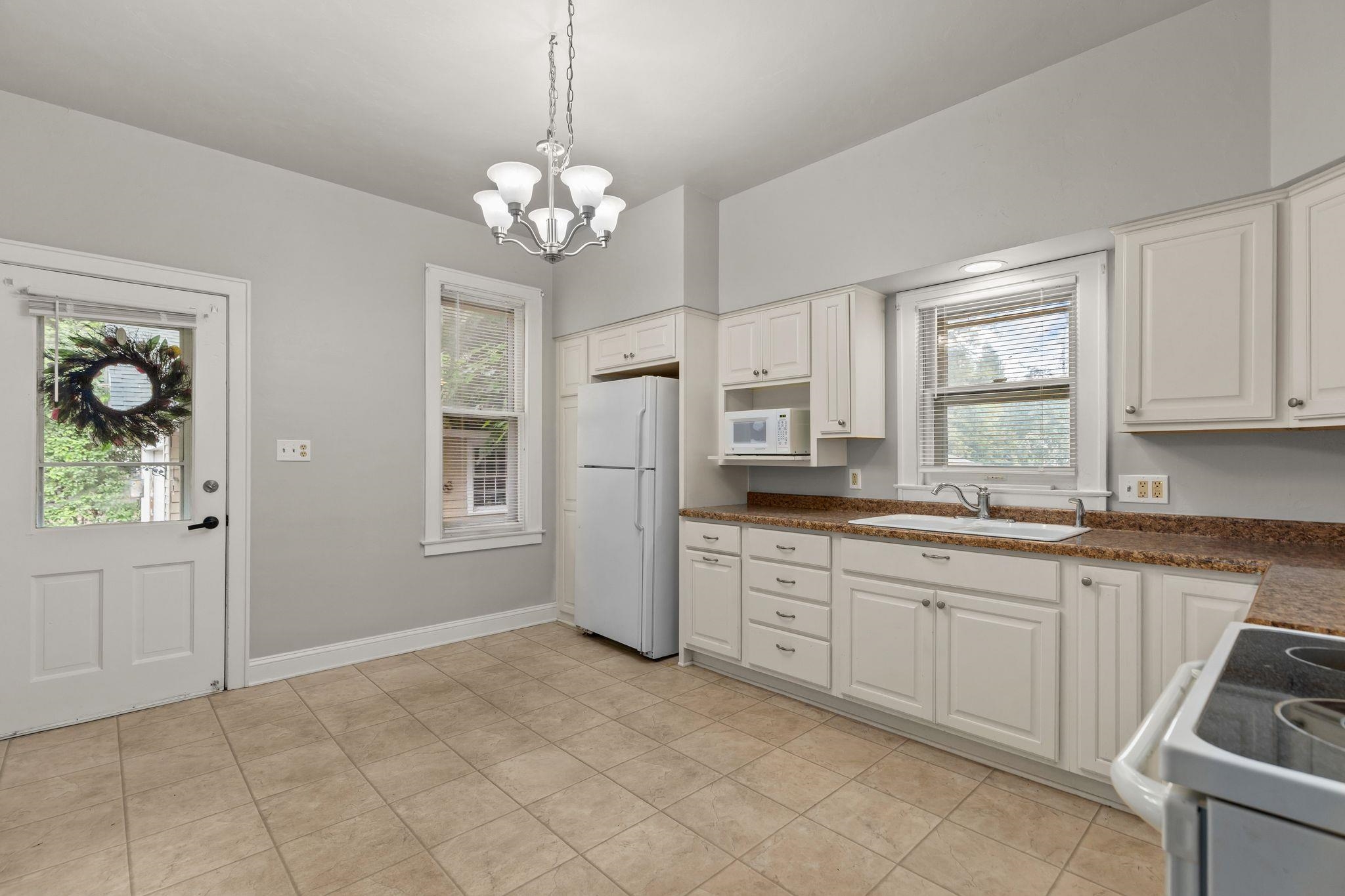 719 South State Street Appleton, WI 54911 - Photo 2 of 68
