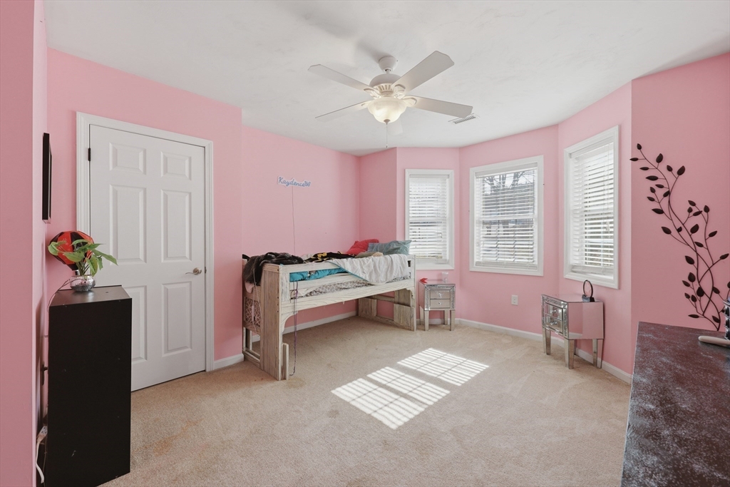 192 Southbridge Road Dudley, MA 01571 - Photo 17 of 38