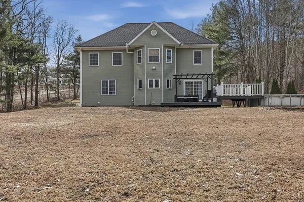 $589,500 | 192 Southbridge Road, Dudley, MA 01571