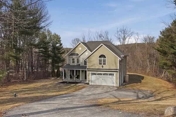 $589,500 | 192 Southbridge Road, Dudley, MA 01571