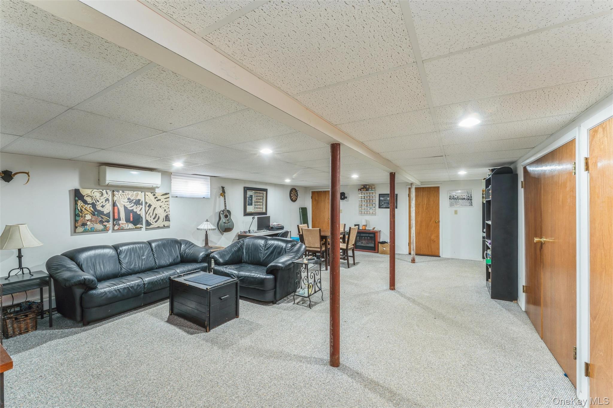 83 West Valley Stream Boulevard Valley Stream, NY 11580 - Photo 15 of 19