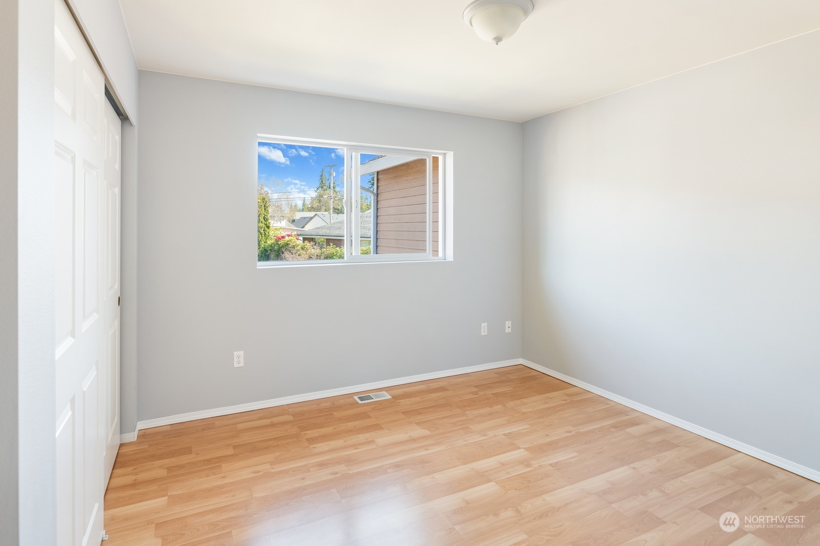 4823 148th Place Southwest Edmonds, WA 98026 - Photo 12 of 23 Gallery Image 12