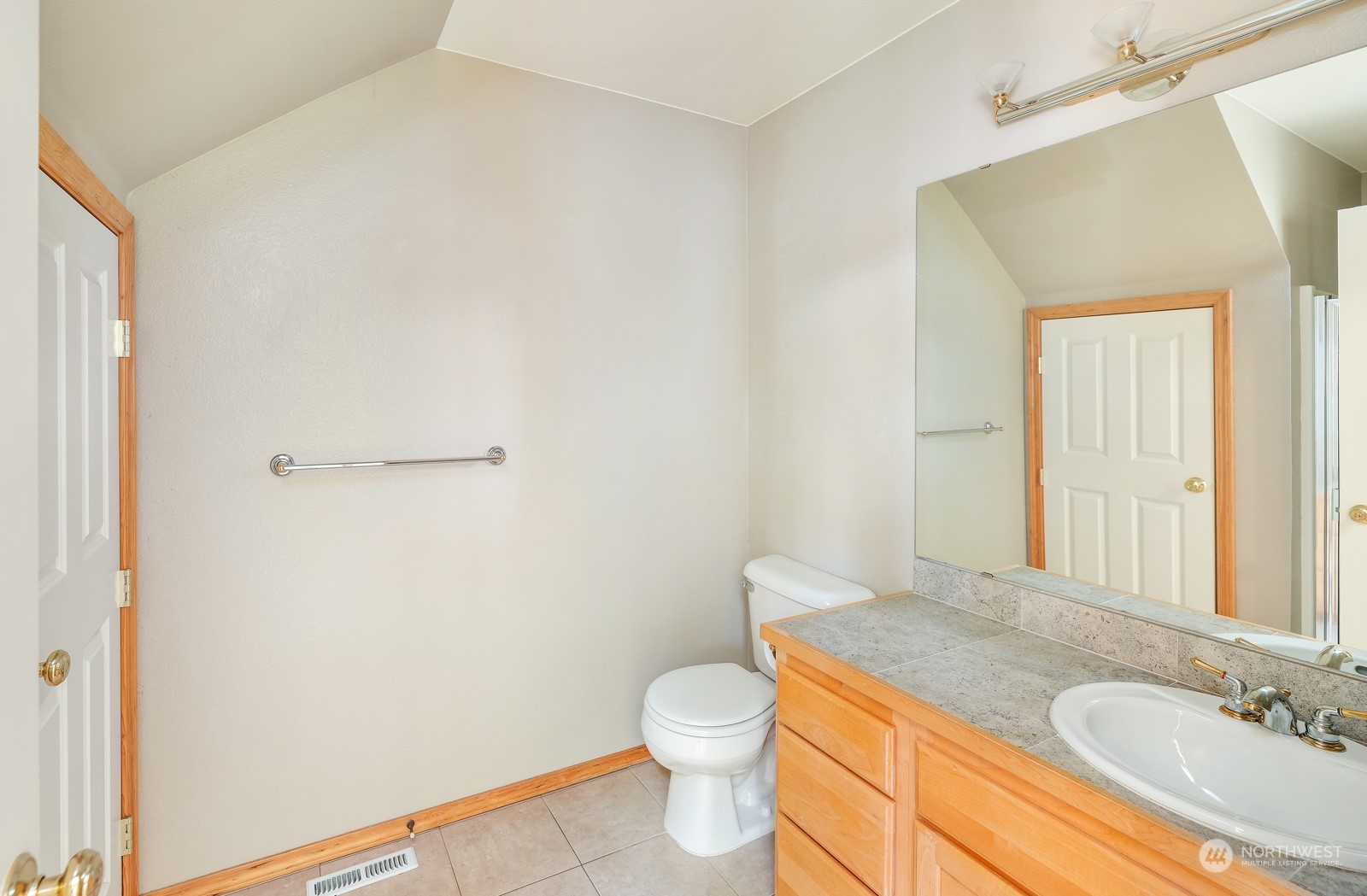 4823 148th Place Southwest Edmonds, WA 98026 - Photo 17 of 23 Gallery Image 17