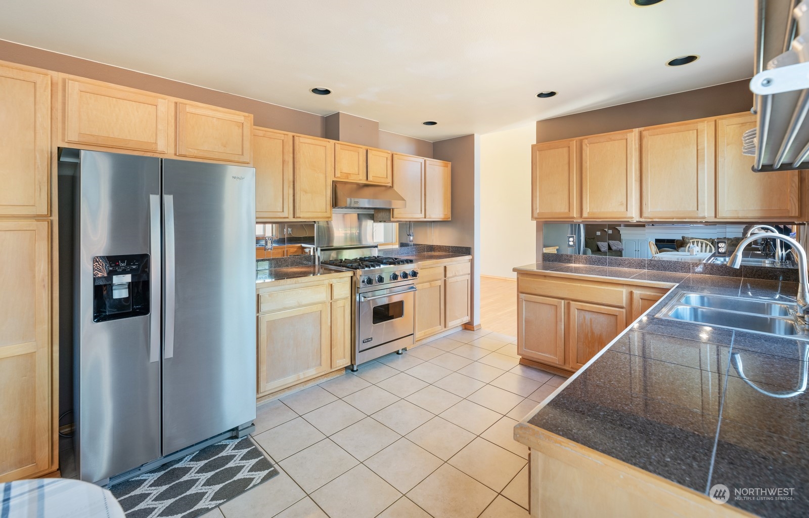 4823 148th Place Southwest Edmonds, WA 98026 - Photo 3 of 23 Gallery Image 3