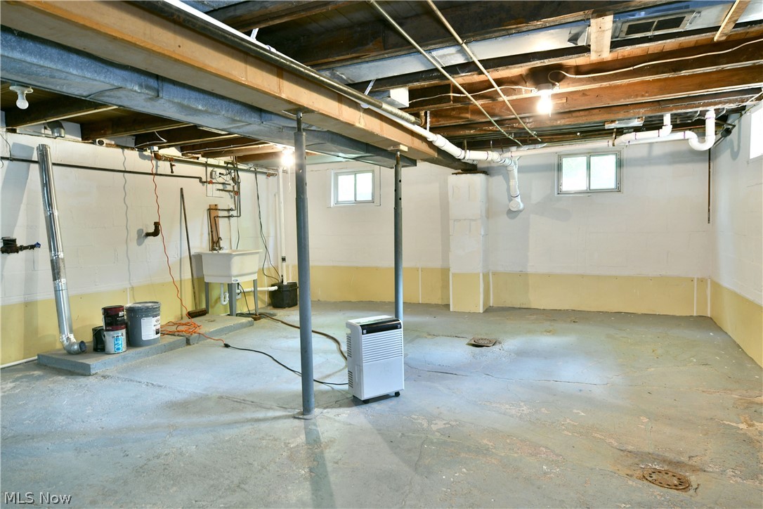 6610 Chestnut-Ridge Road Hubbard, OH 44425 - Photo 43 of 47 Gallery Image 43
