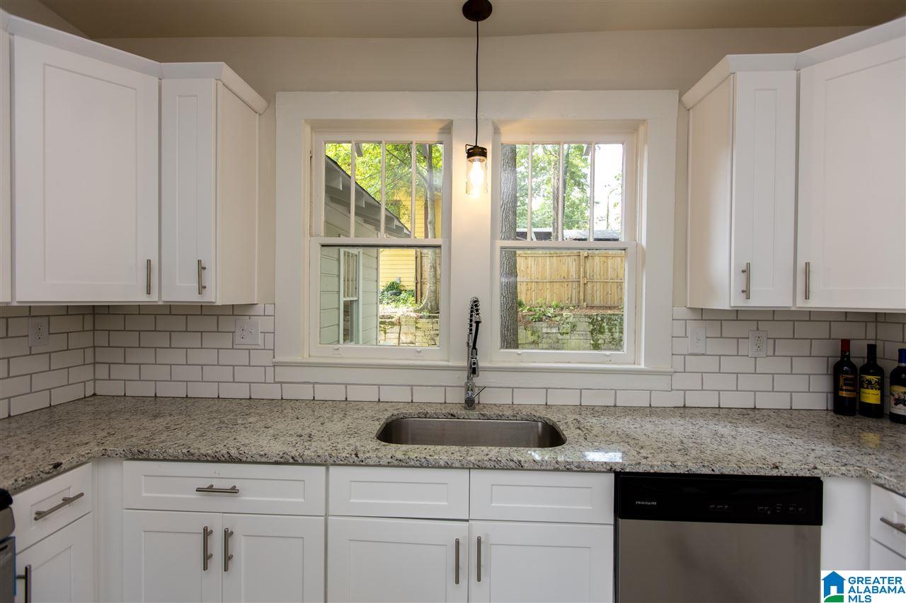 564 South 60th Street Birmingham, AL 35212 - Photo 3 of 32