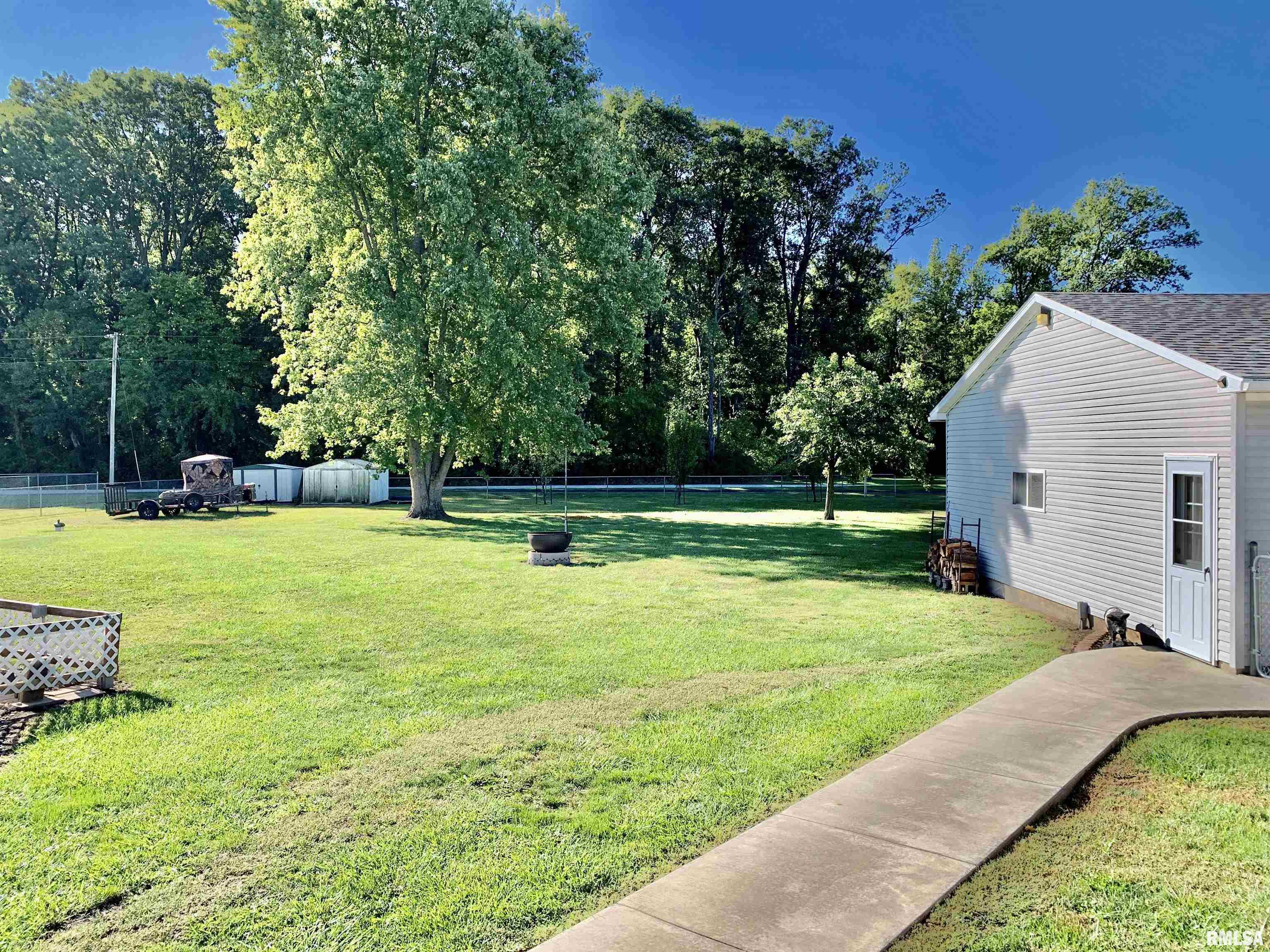 2099 New Lake Road Jacksonville, IL 62650 - Photo 24 of 74 Gallery Image 24