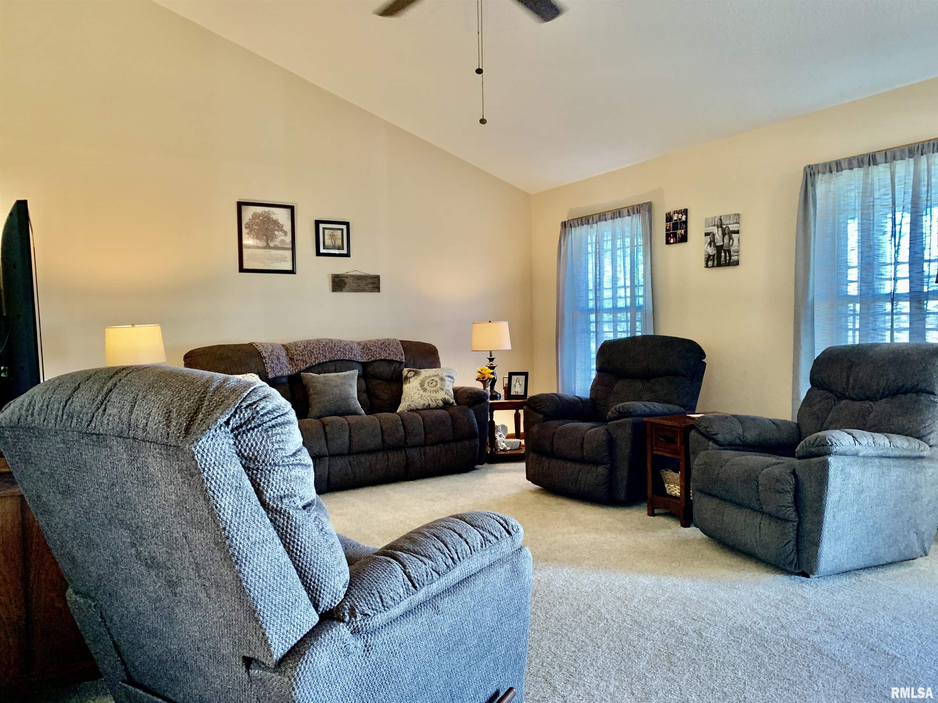 2099 New Lake Road Jacksonville, IL 62650 - Photo 32 of 74 Gallery Image 32