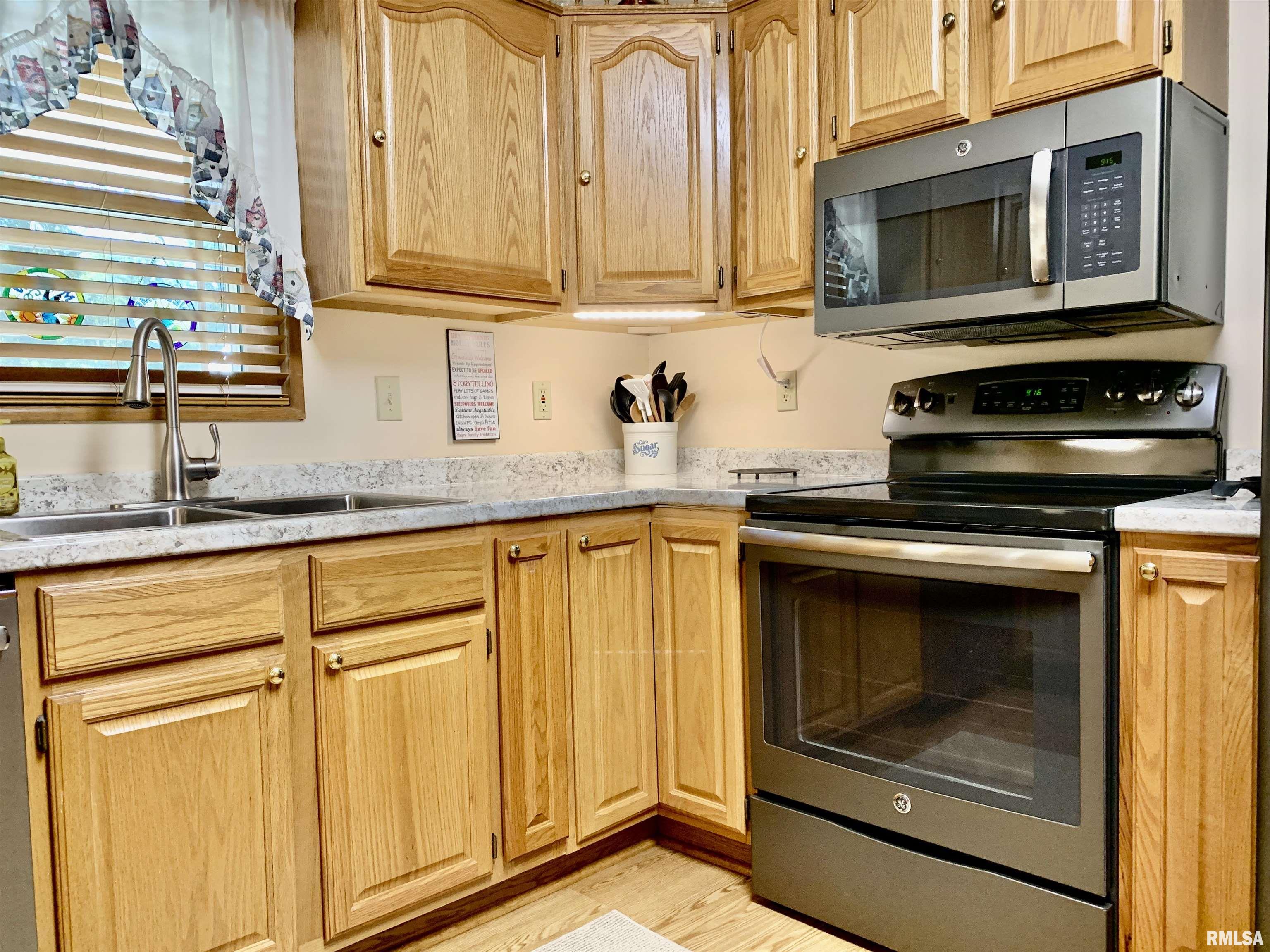 2099 New Lake Road Jacksonville, IL 62650 - Photo 33 of 74 Gallery Image 33