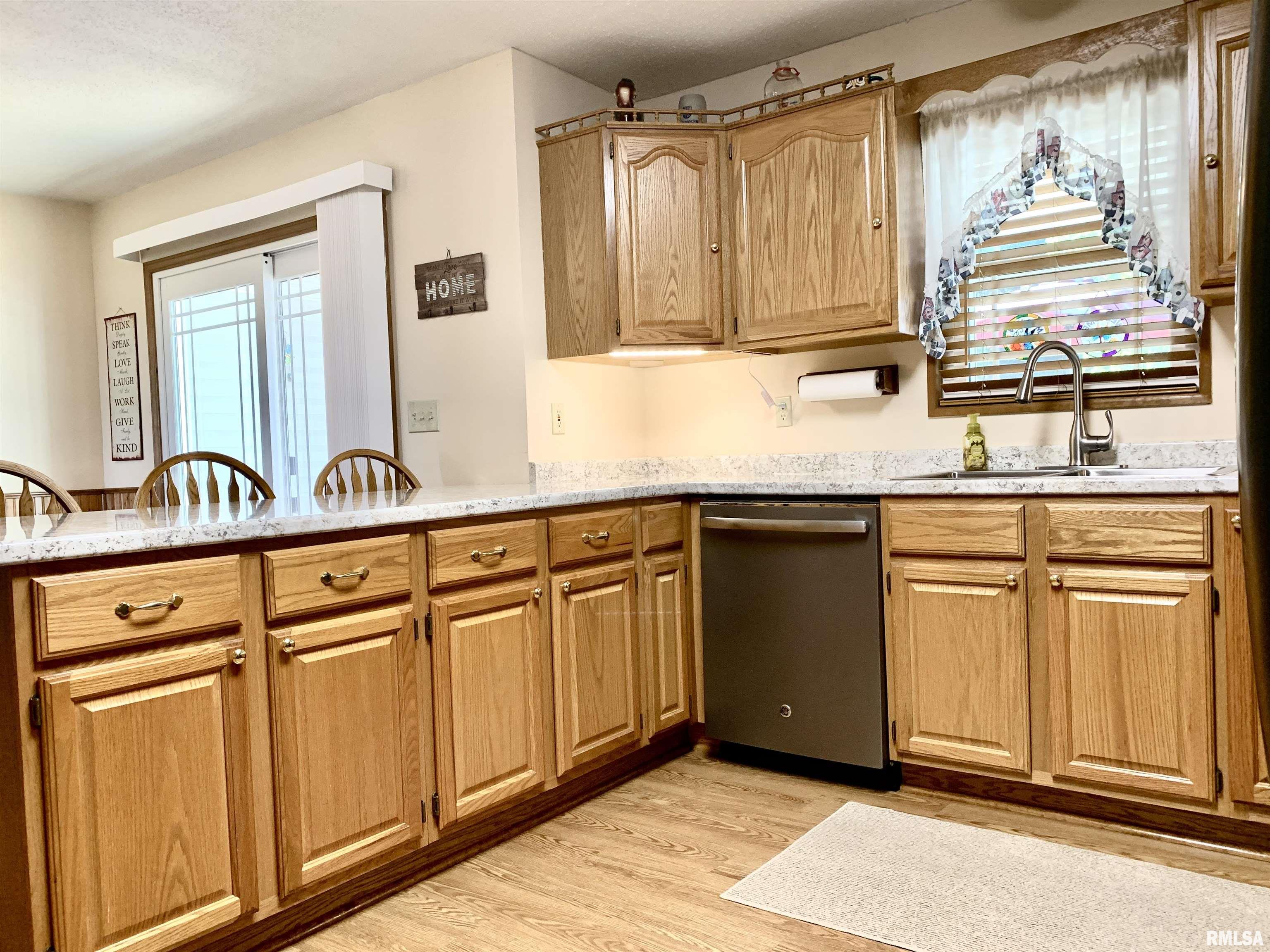 2099 New Lake Road Jacksonville, IL 62650 - Photo 34 of 74 Gallery Image 34