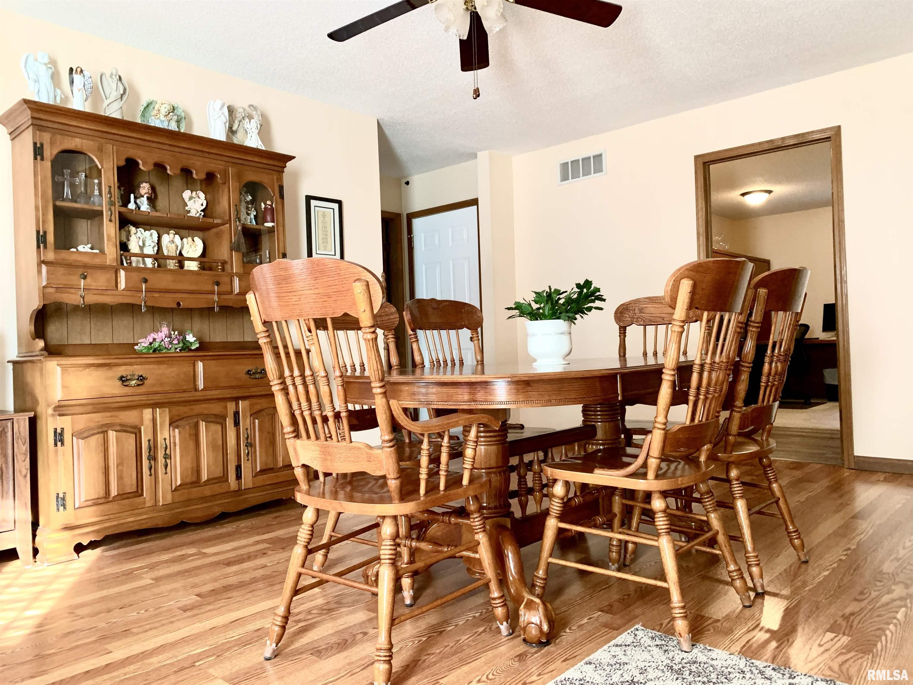 2099 New Lake Road Jacksonville, IL 62650 - Photo 43 of 74 Gallery Image 43