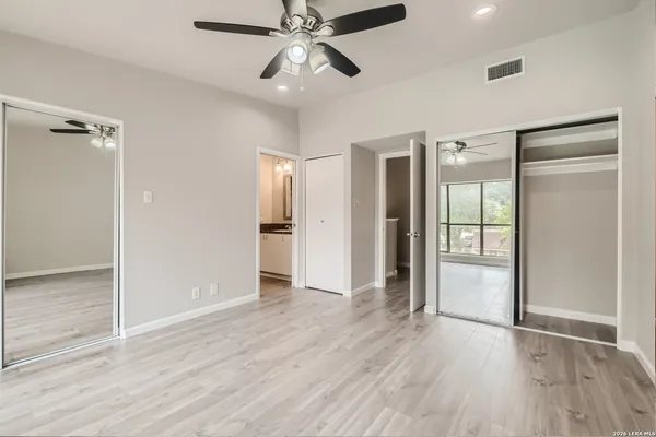 $1,690 | 8642 Fredericksburg Road, Unit 703, San Antonio, TX 78240