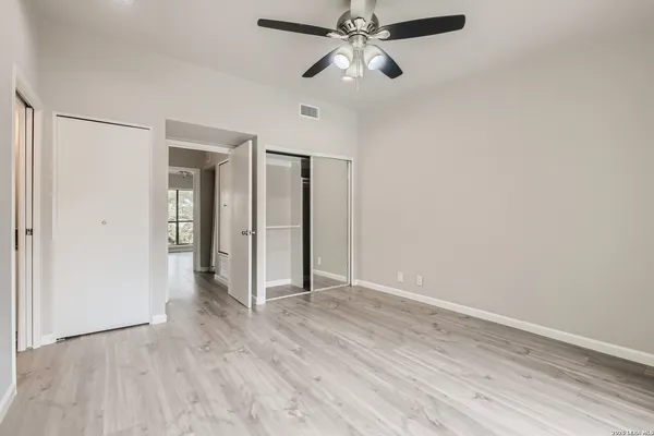 $1,690 | 8642 Fredericksburg Road, Unit 703, San Antonio, TX 78240