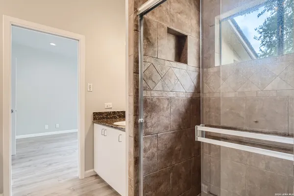 $1,690 | 8642 Fredericksburg Road, Unit 703, San Antonio, TX 78240