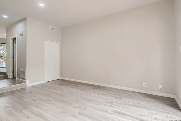 $1,690 | 8642 Fredericksburg Road, Unit 703, San Antonio, TX 78240