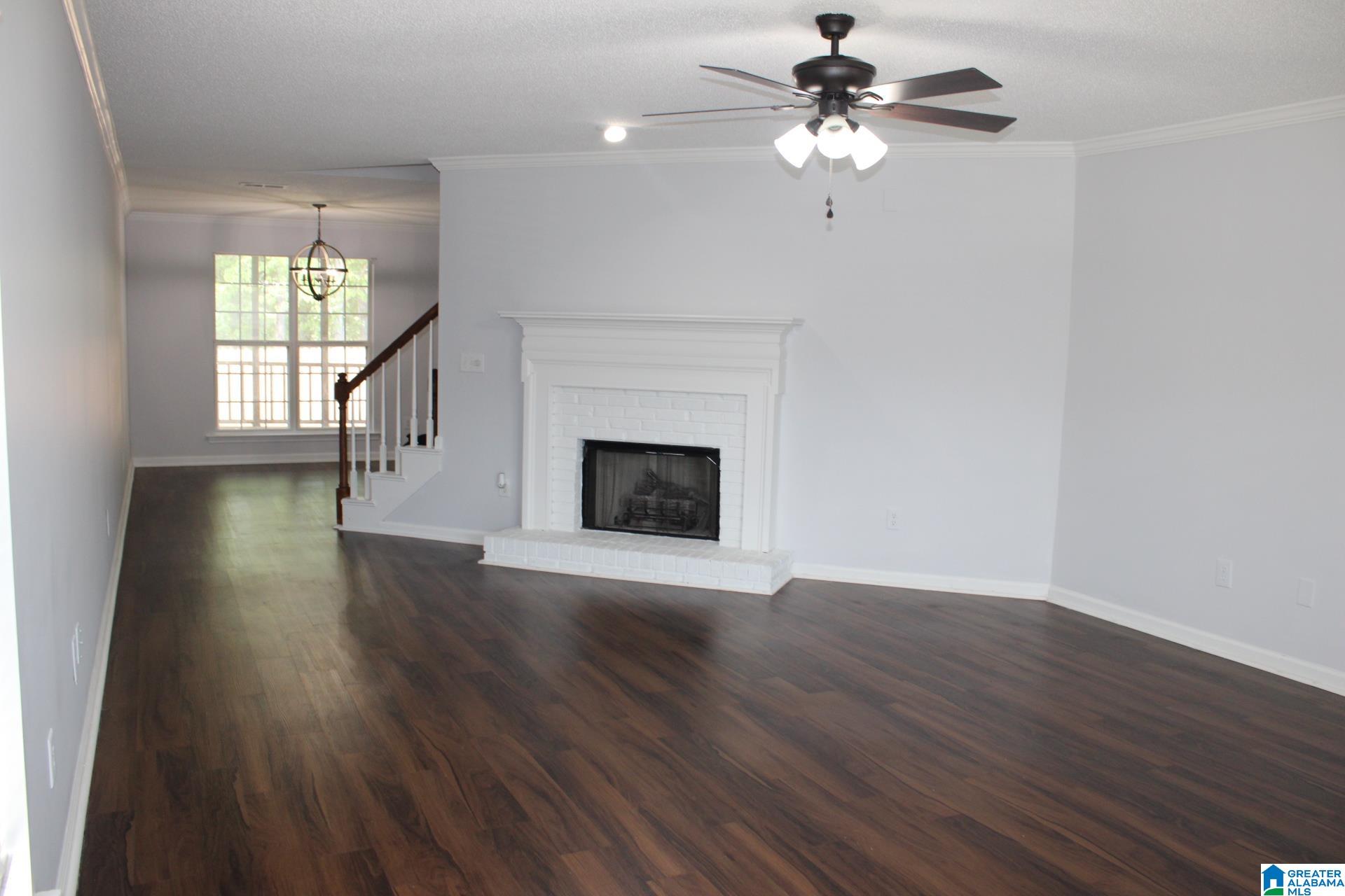 264 Warwick Lane Alabaster, AL 35007 - Photo 2 of 28
