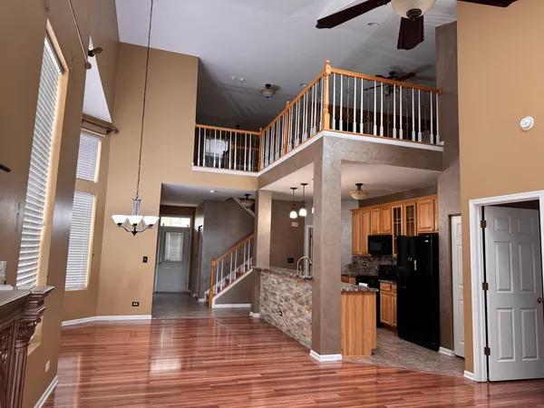 $2,800 | 916 Bluebell Circle, Unit 916, Joliet, IL 60431