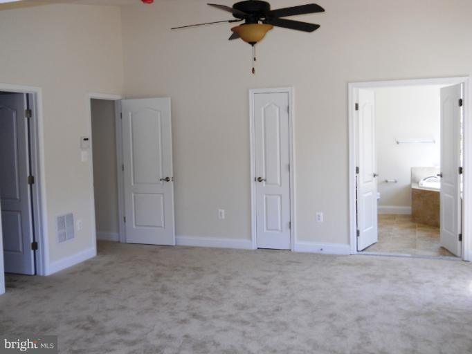 Bedroom (Master)