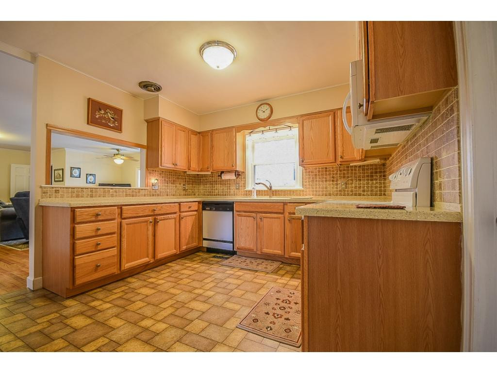 4306 Stagecoach Road Kingsport, TN 37664 - Photo 8 of 36 Photo 8