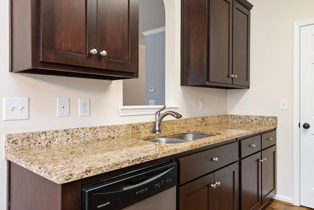 154 Cypress Court Canton, GA 30115 - Photo 14 of 32