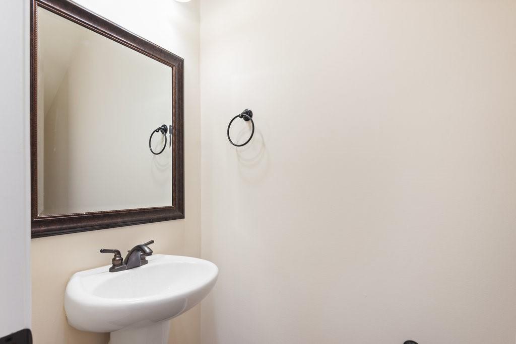 154 Cypress Court Canton, GA 30115 - Photo 17 of 32