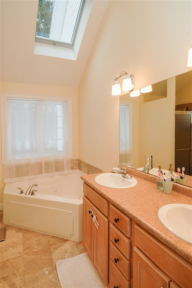 17 Angela Lane Rochester, NH 03867 - Photo 16 of 34