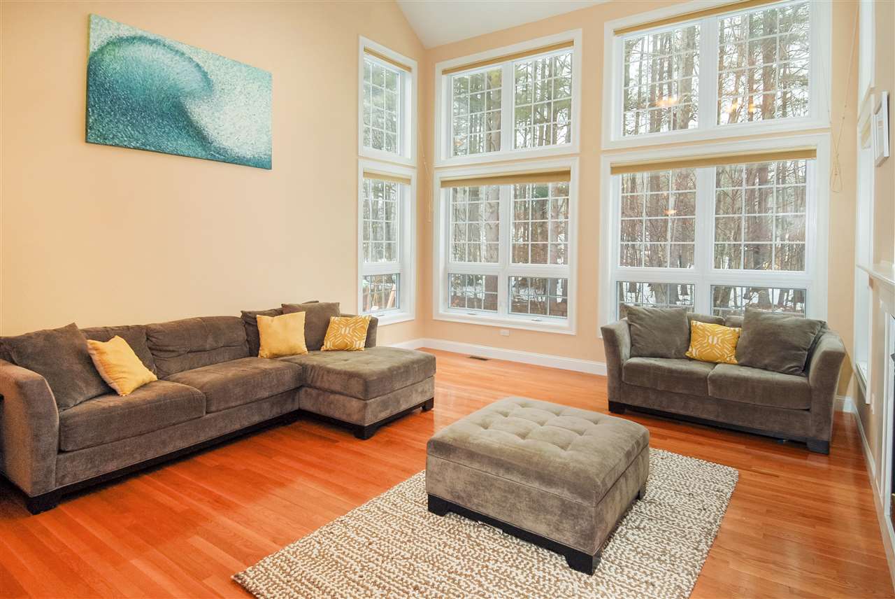17 Angela Lane Rochester, NH 03867 - Photo 3 of 34